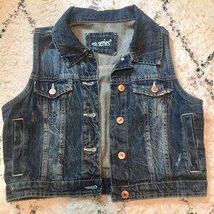 Rue 21 Jean Vest